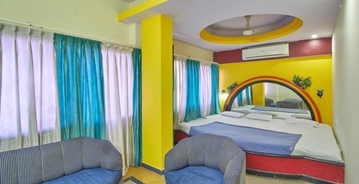 Hotel Aditya Rajkot Extérieur photo