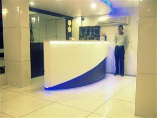 Hotel Aditya Rajkot Extérieur photo